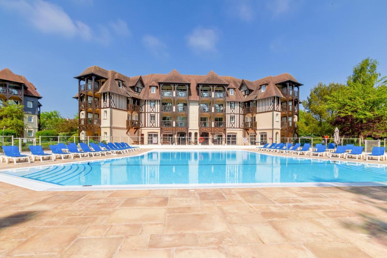 Bel Appartement Cosy En Residence Avec Piscine Deauville Exterior foto